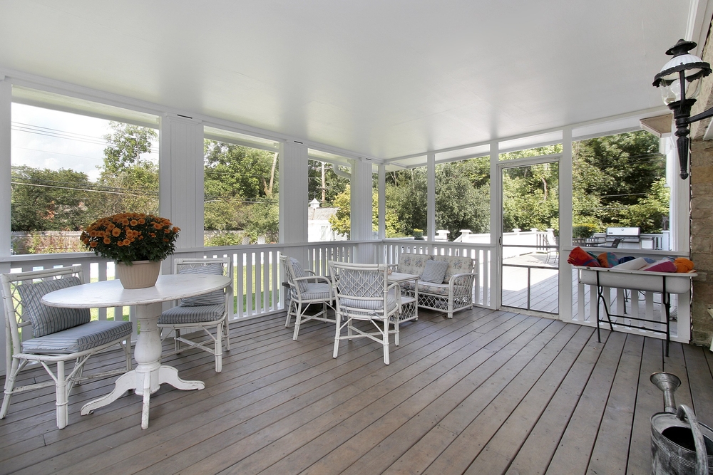 screened-in porch or sunroom builder